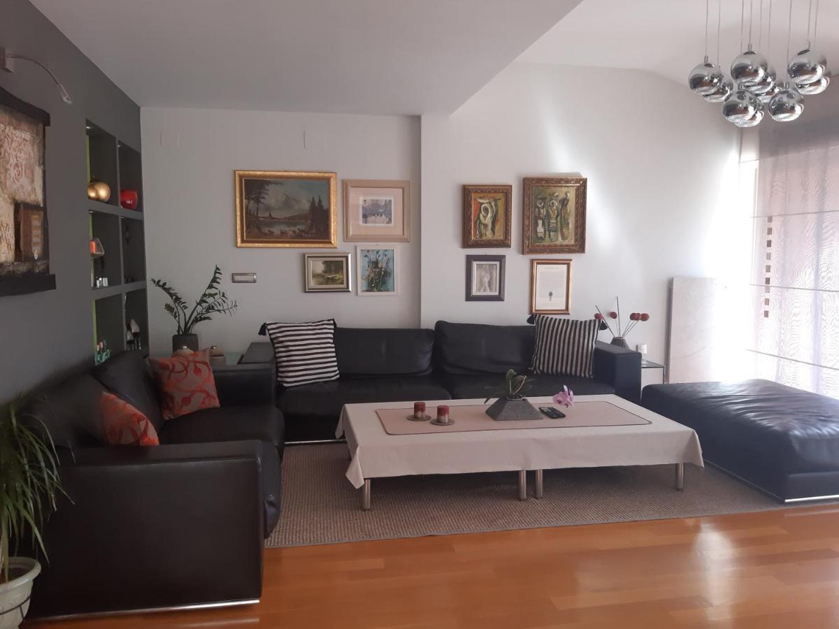 Apartments In Villa Azra Rijeka Eksteriør bilde