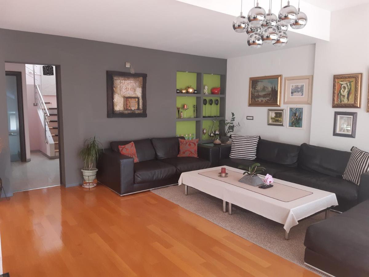 Apartments In Villa Azra Rijeka Eksteriør bilde