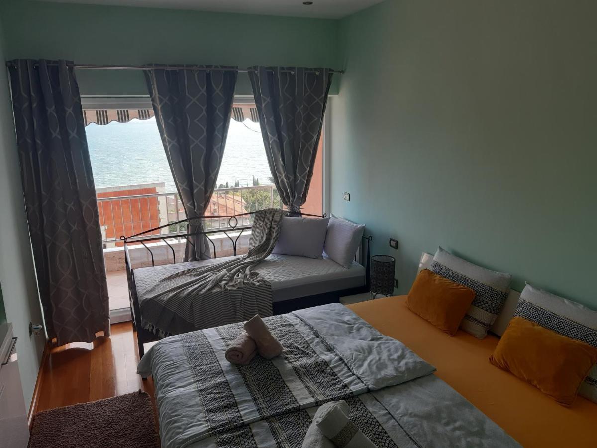Apartments In Villa Azra Rijeka Eksteriør bilde