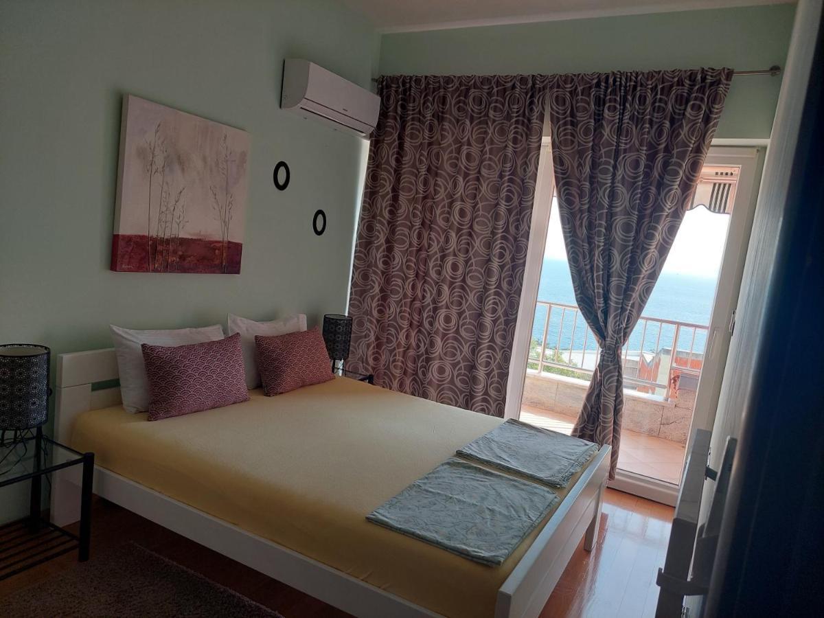 Apartments In Villa Azra Rijeka Eksteriør bilde
