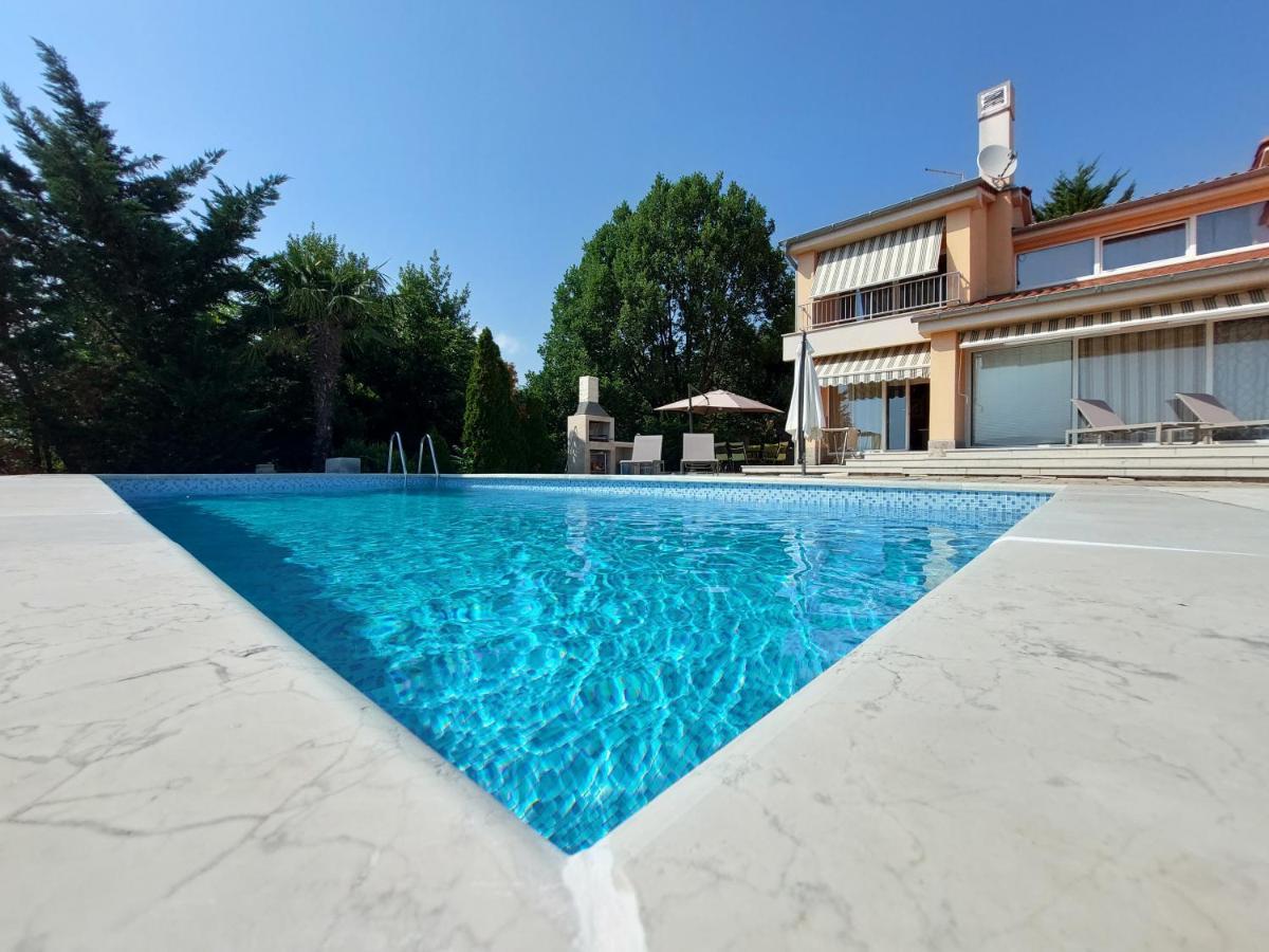Apartments In Villa Azra Rijeka Eksteriør bilde