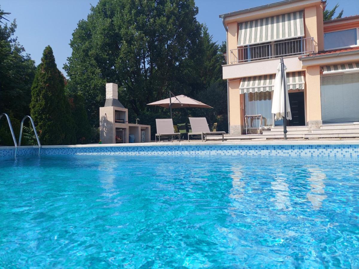Apartments In Villa Azra Rijeka Eksteriør bilde