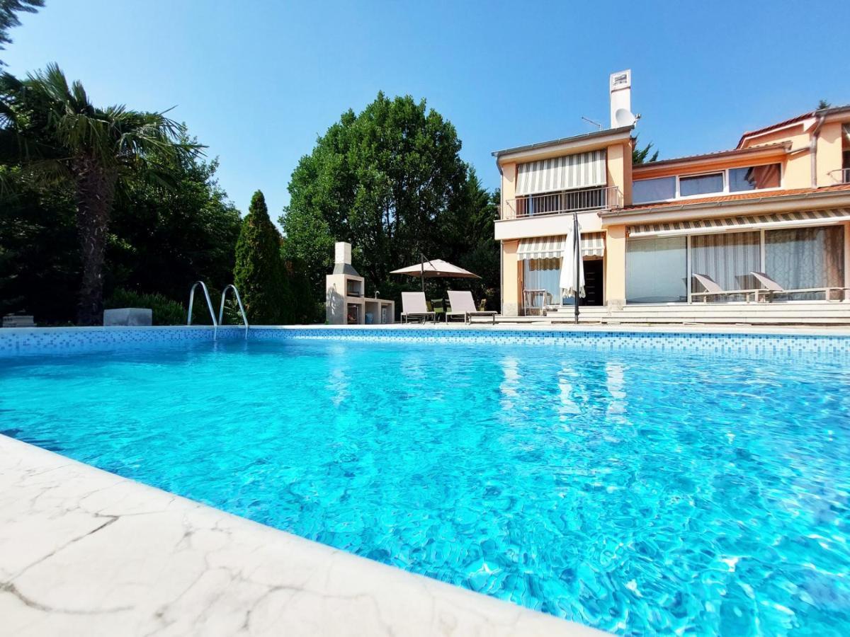 Apartments In Villa Azra Rijeka Eksteriør bilde