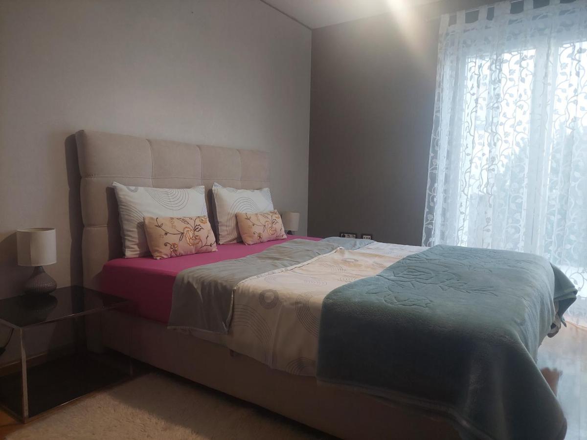Apartments In Villa Azra Rijeka Eksteriør bilde