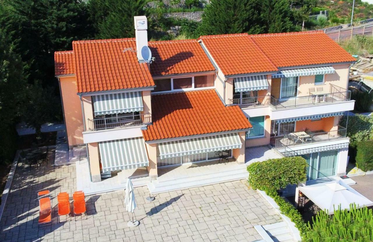 Apartments In Villa Azra Rijeka Eksteriør bilde
