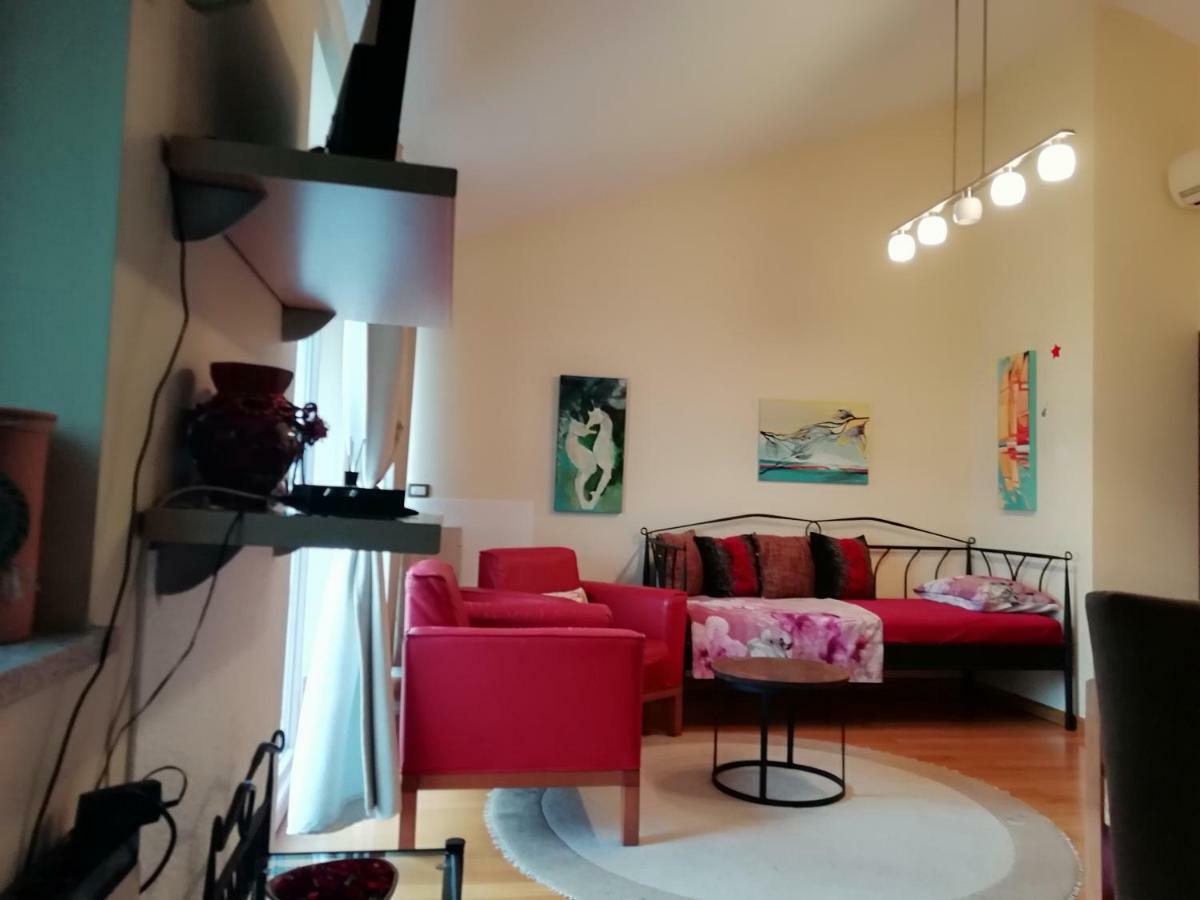 Apartments In Villa Azra Rijeka Eksteriør bilde