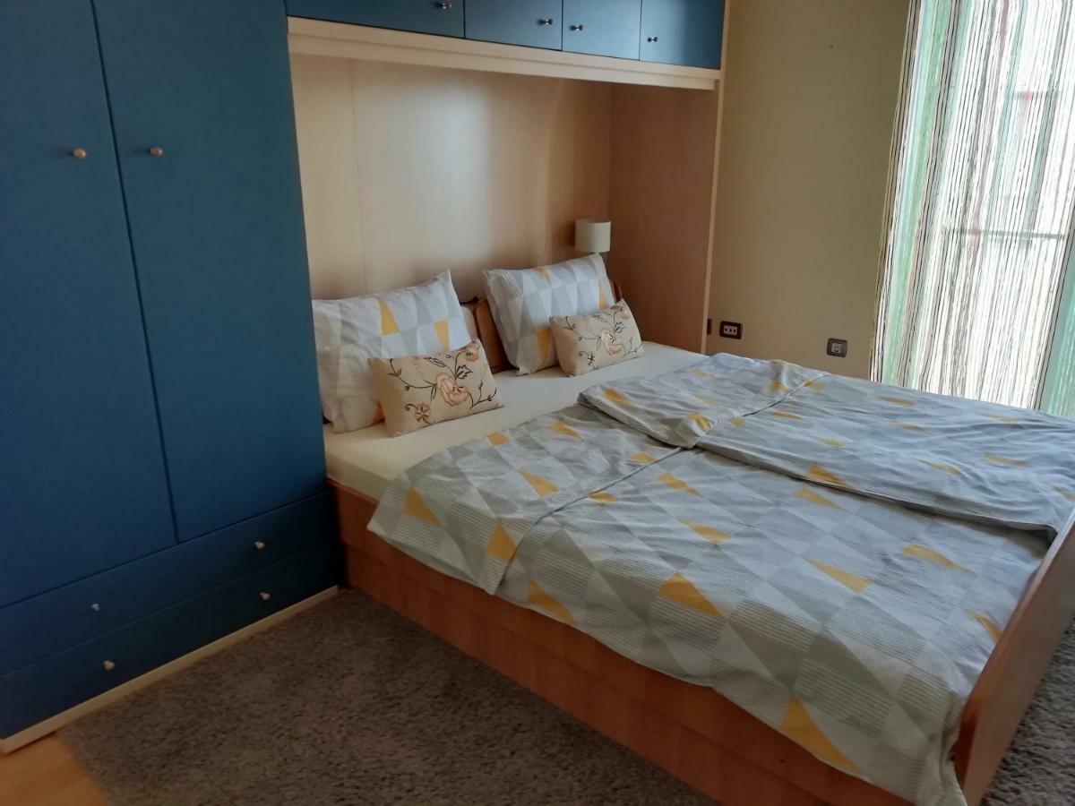 Apartments In Villa Azra Rijeka Eksteriør bilde